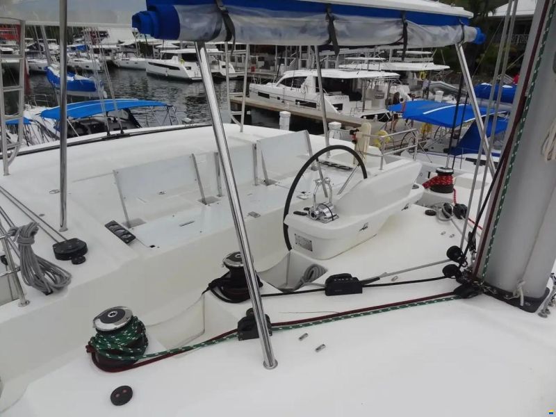 Lagoon 50