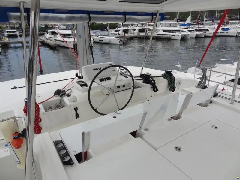 Lagoon 50
