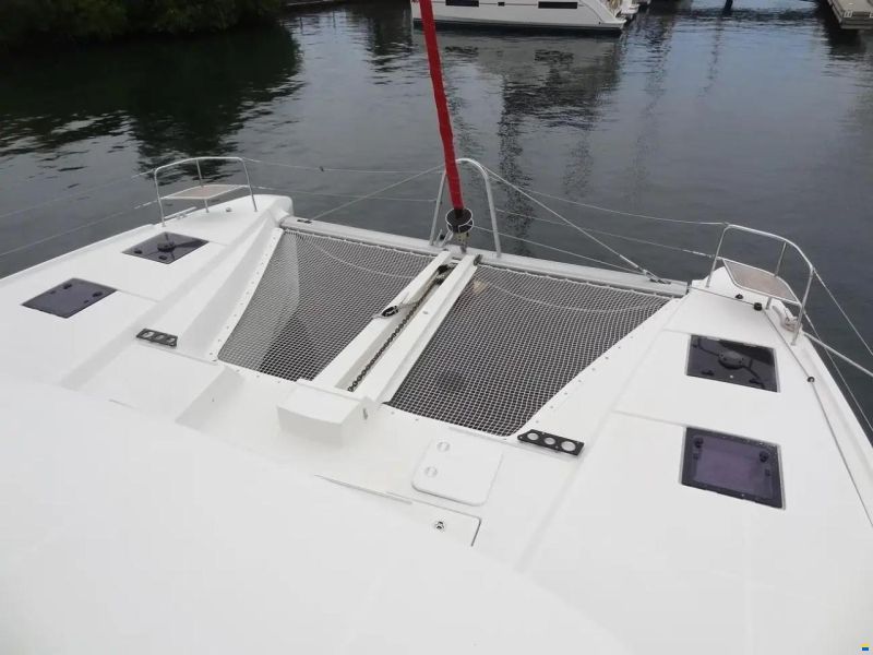 Lagoon 50