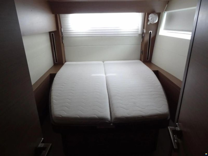 Lagoon 50