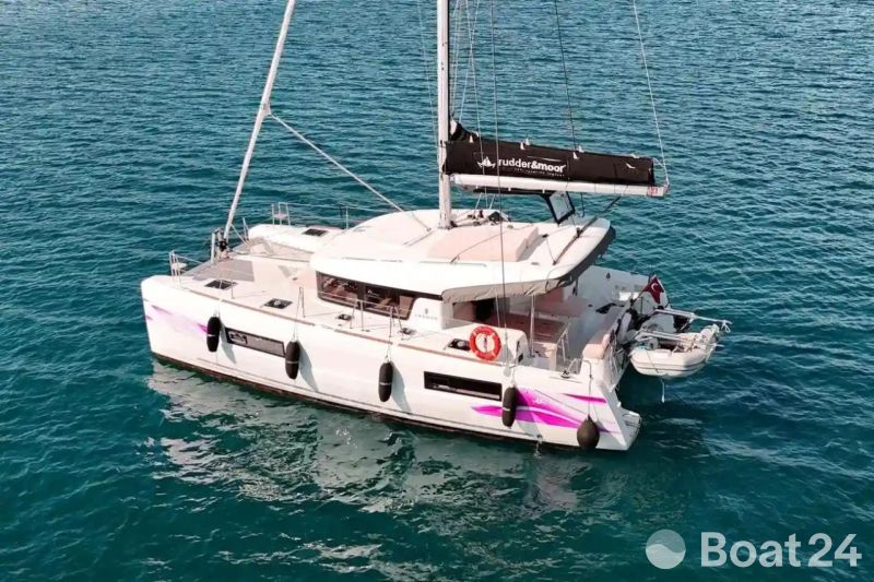 Lagoon 40