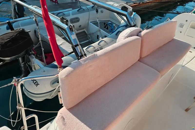 Lagoon 40