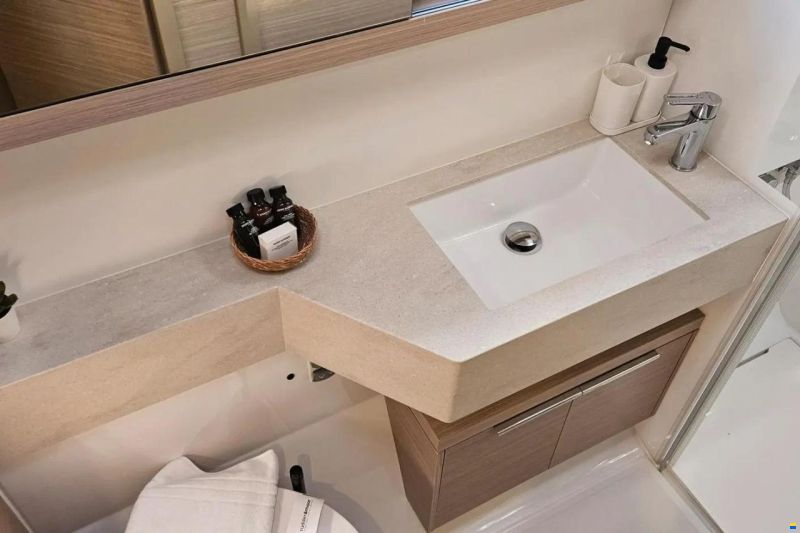 Lagoon 51