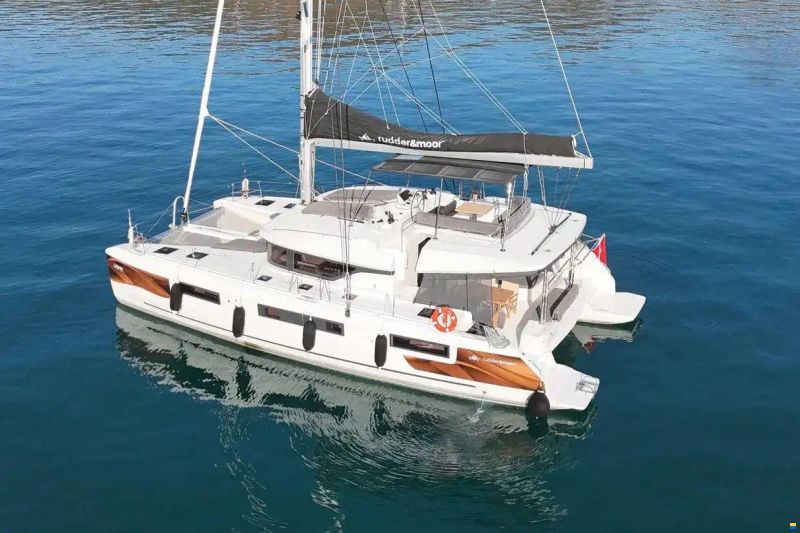 Lagoon 51