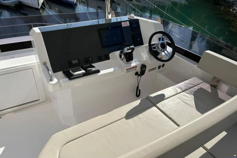 Leopard 40 Powercat