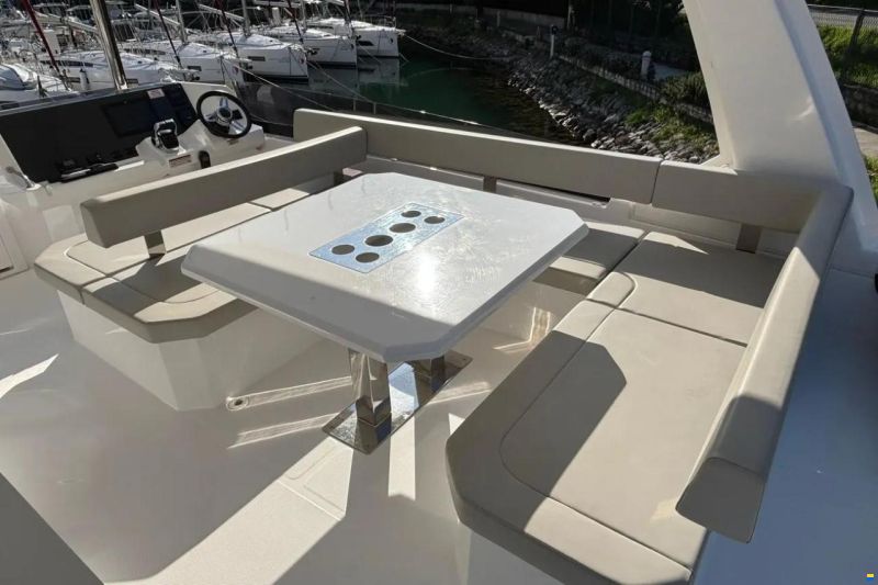 Leopard 40 Powercat