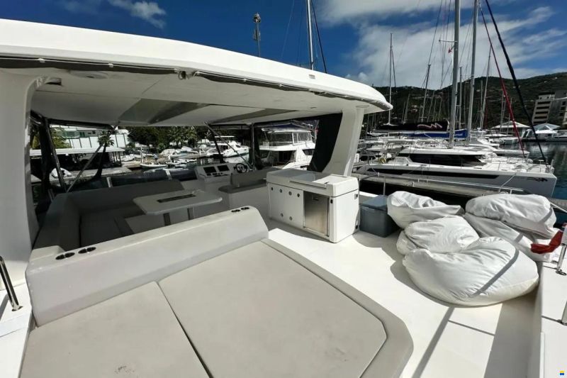 Leopard 53 Powercat