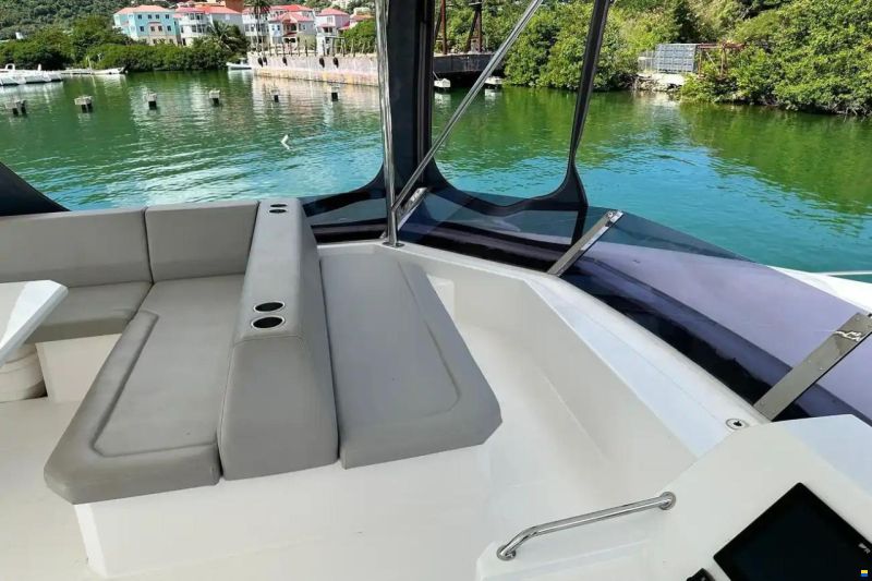 Leopard 53 Powercat