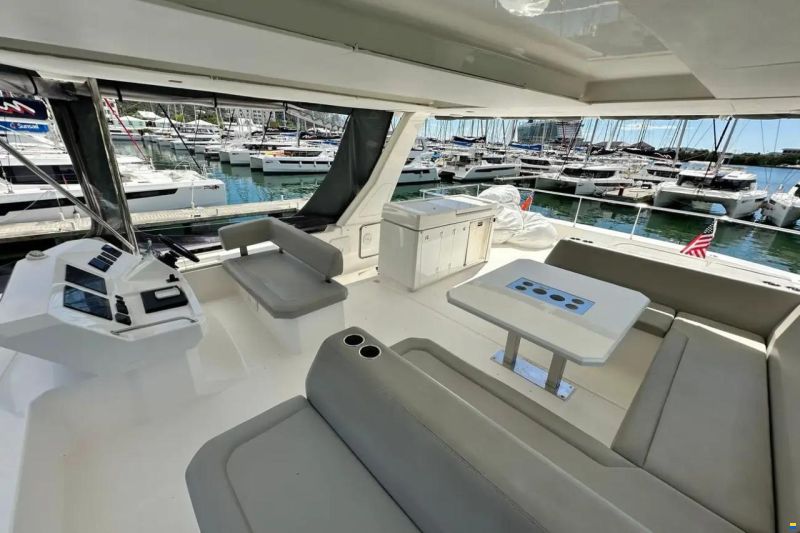 Leopard 53 Powercat