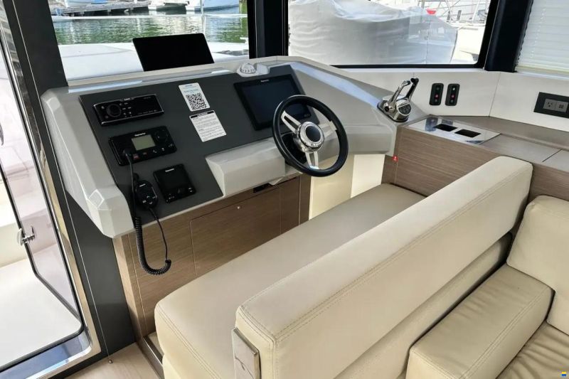Leopard 53 Powercat