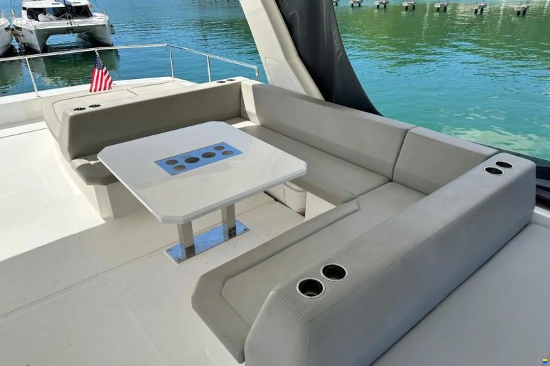 Leopard 53 Powercat