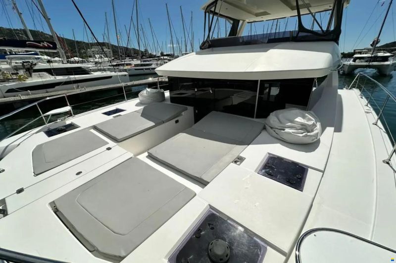 Leopard 53 Powercat