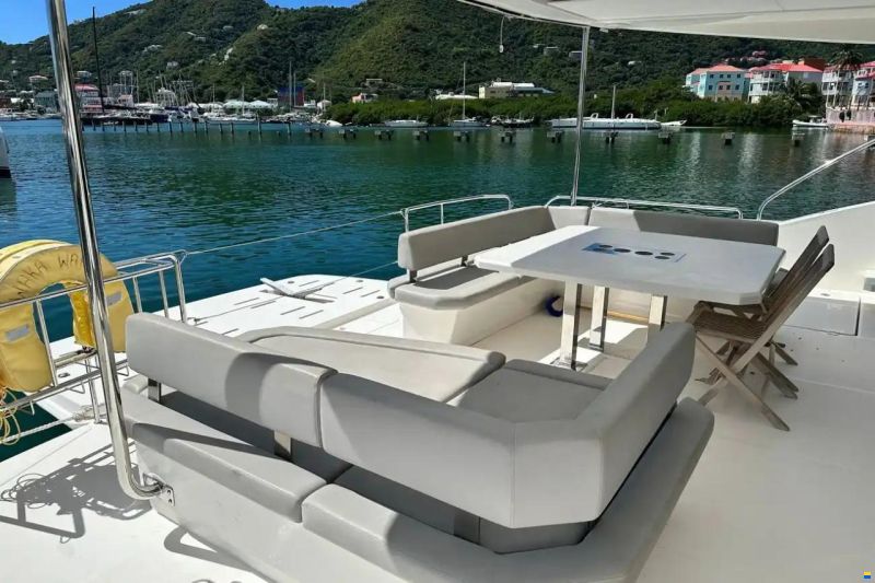 Leopard 53 Powercat