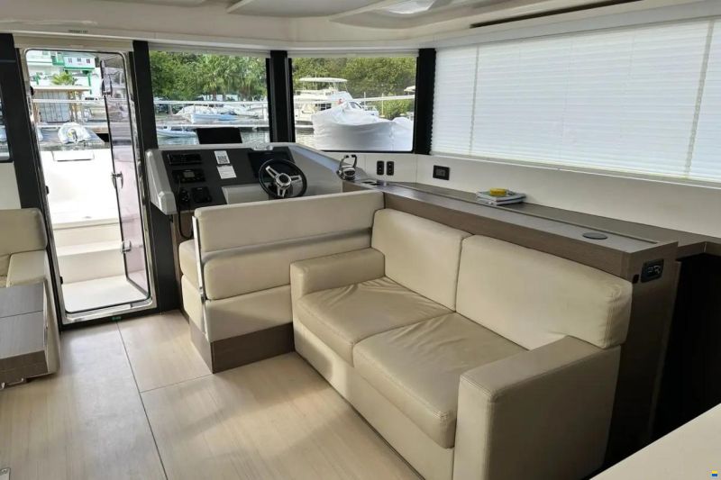 Leopard 53 Powercat