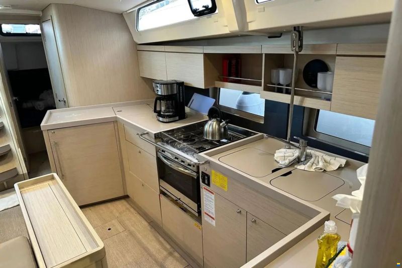 Beneteau Oceanis 46.1