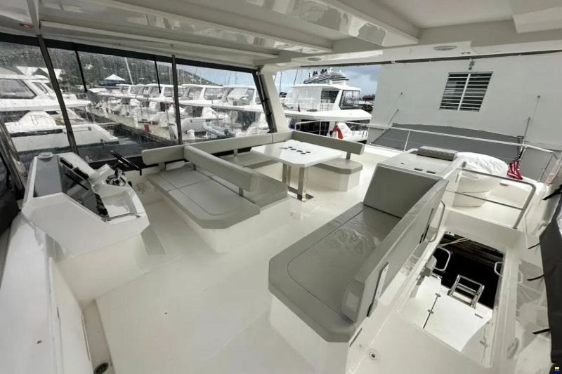 Leopard 40 Powercat