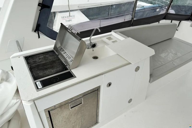 Leopard 40 Powercat