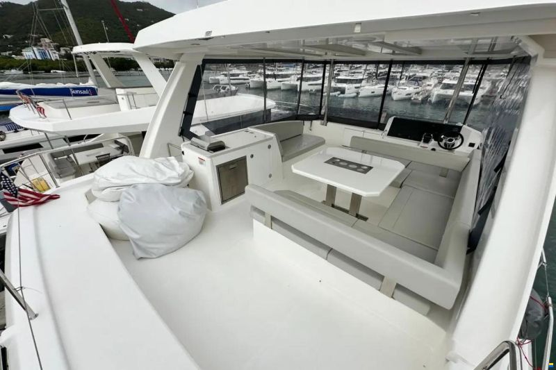 Leopard 40 Powercat