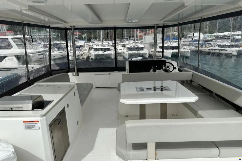 Leopard 40 Powercat