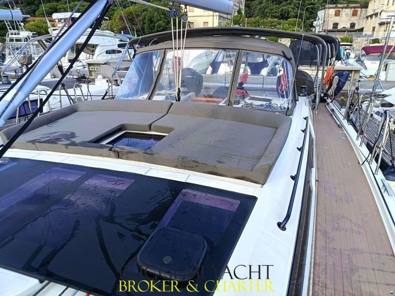 Dufour 470