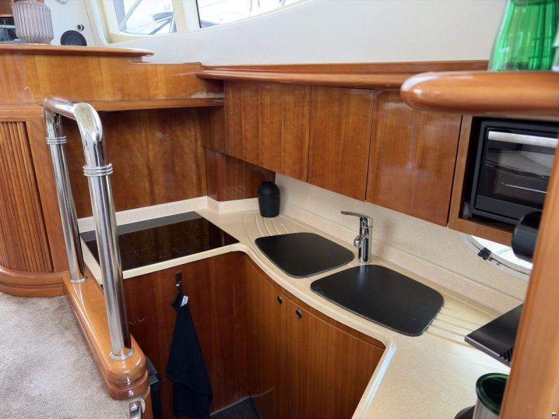 Azimut 46 Fly