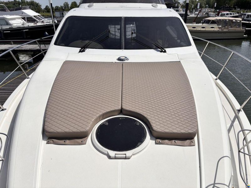 Azimut 46 Fly