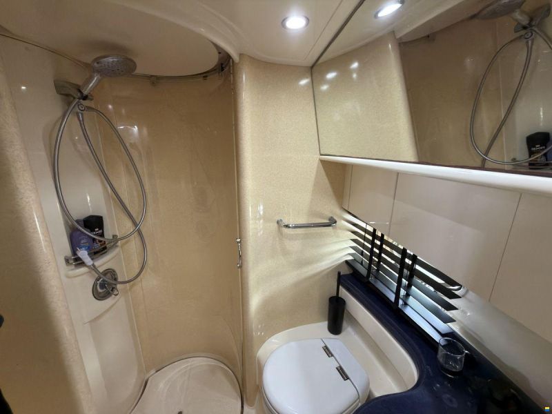 Azimut 46 Fly