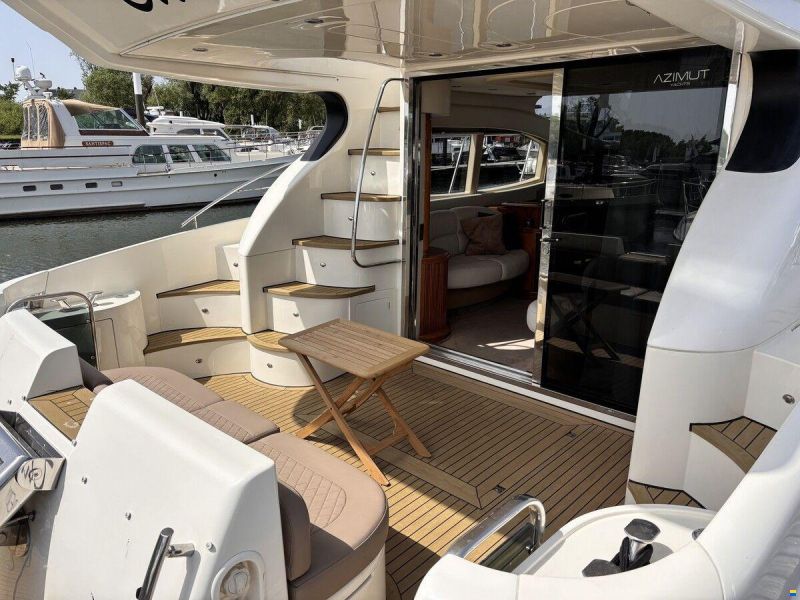 Azimut 46 Fly