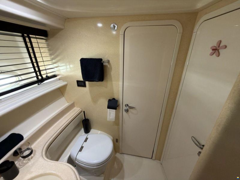 Azimut 46 Fly