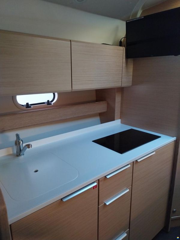 Bavaria S33 HT