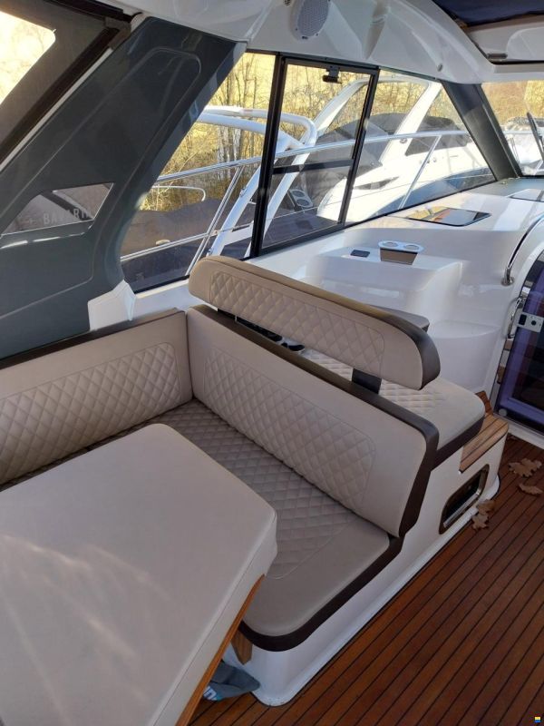 Bavaria S33 HT