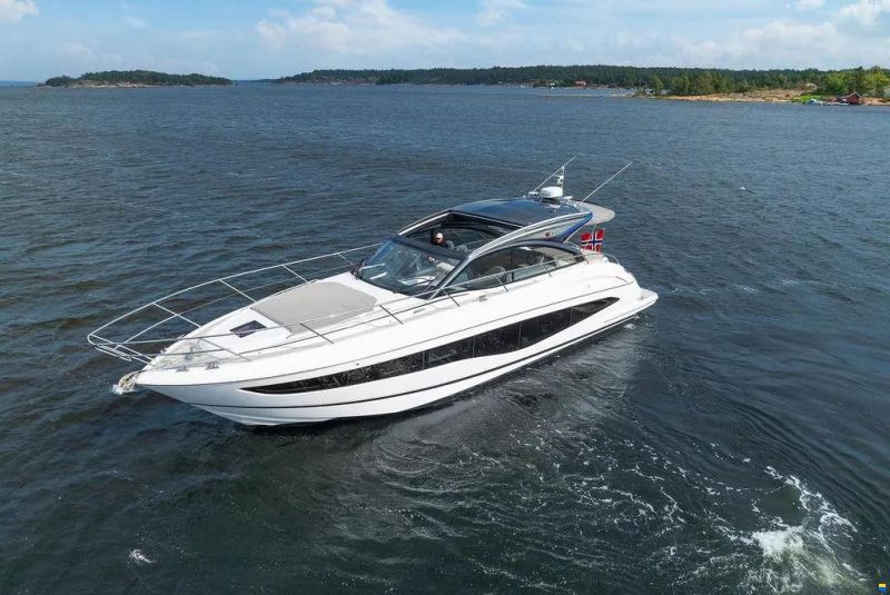 Princess V50 Open