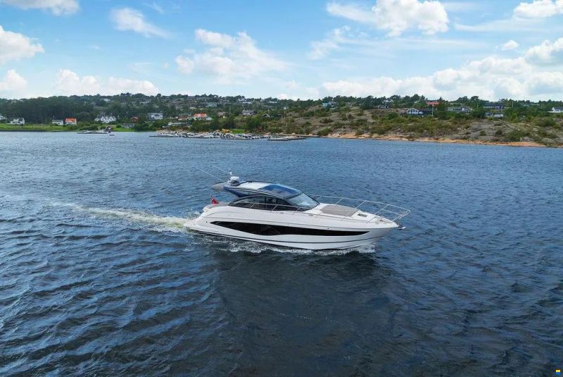 Princess V50 Open