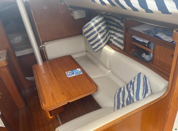 Beneteau Oceanis 320