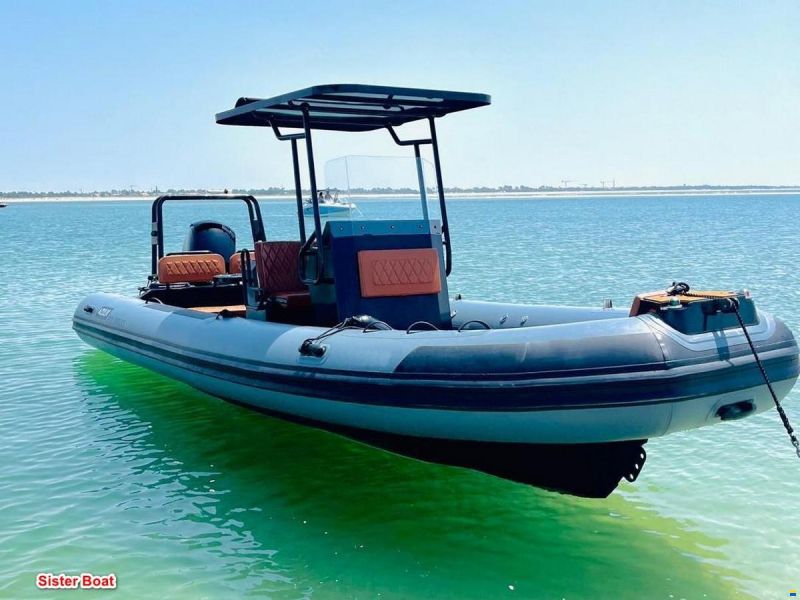 Azulik 700