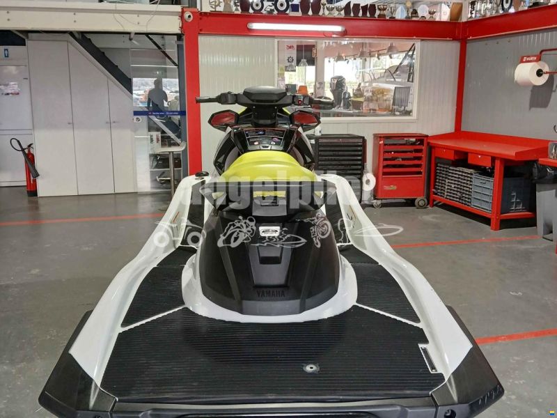 Yamaha VX