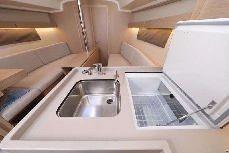 Beneteau Oceanis 34.1