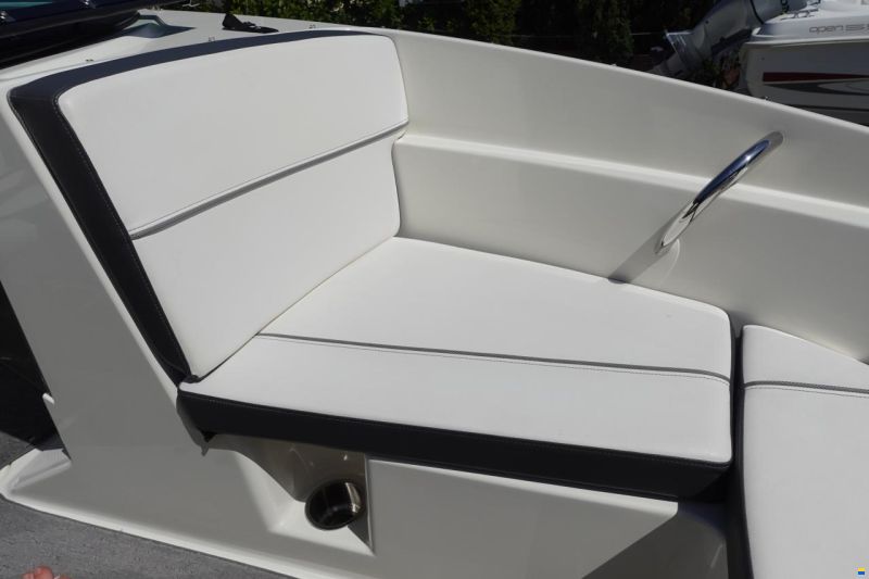 Sea Ray 190 Sport & Trailer (2. Hand)