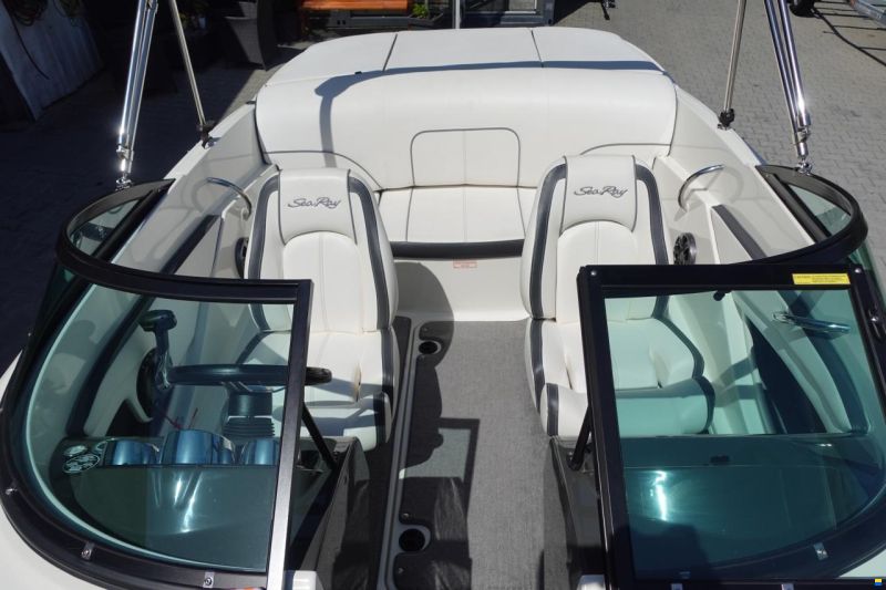 Sea Ray 190 Sport & Trailer (2. Hand)