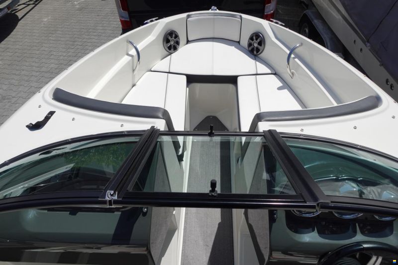 Sea Ray 190 Sport & Trailer (2. Hand)