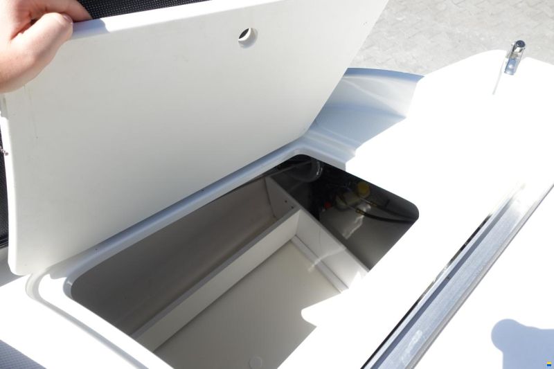 Sea Ray 190 Sport & Trailer (2. Hand)