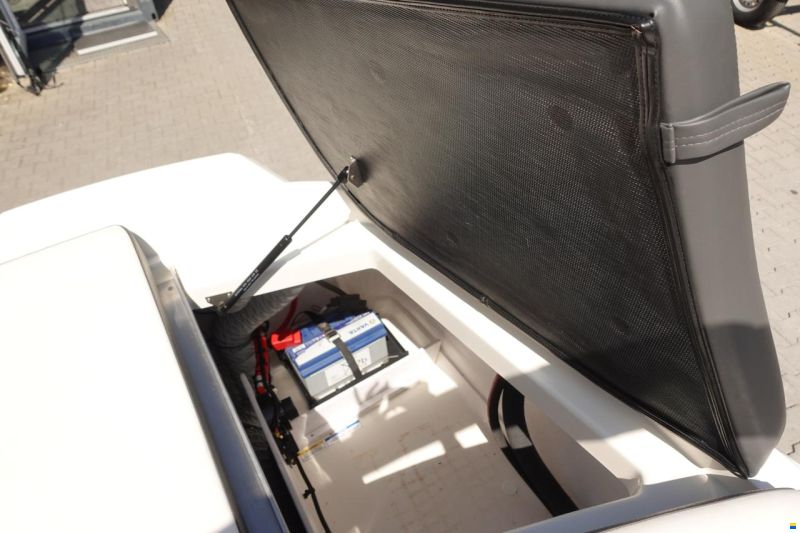Sea Ray 190 Sport & Trailer (2. Hand)