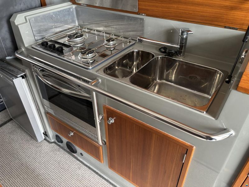 Sargo 33 aft door