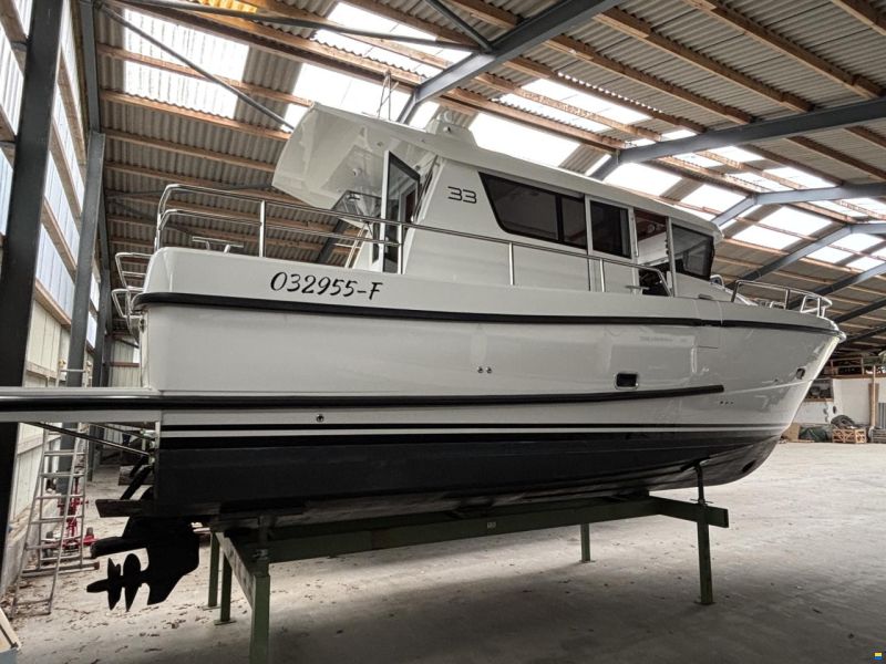 Sargo 33 aft door