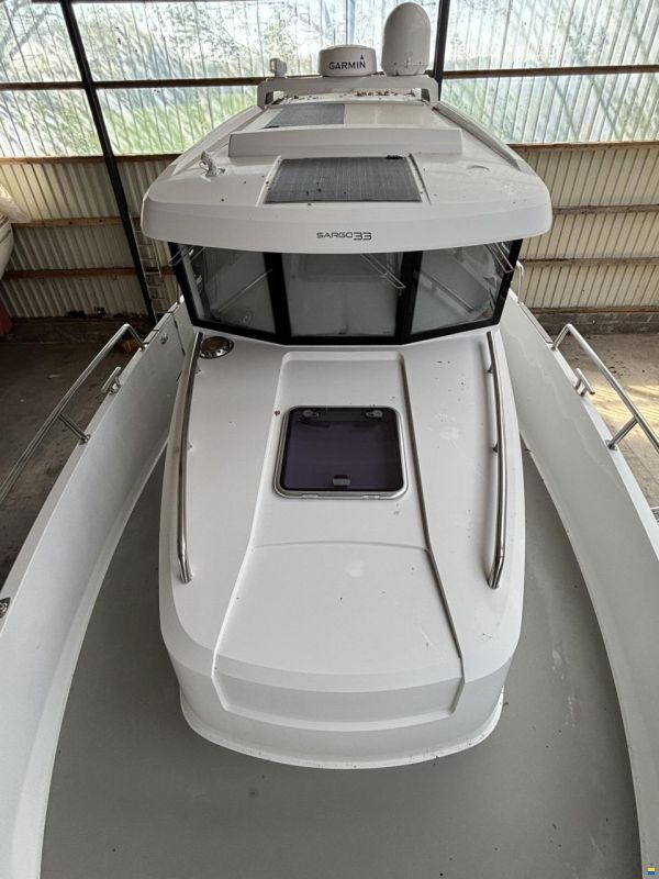 Sargo 33 aft door