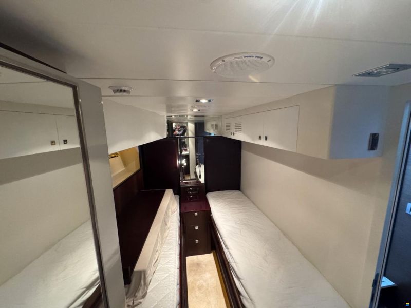 Elegance 64 Garage
