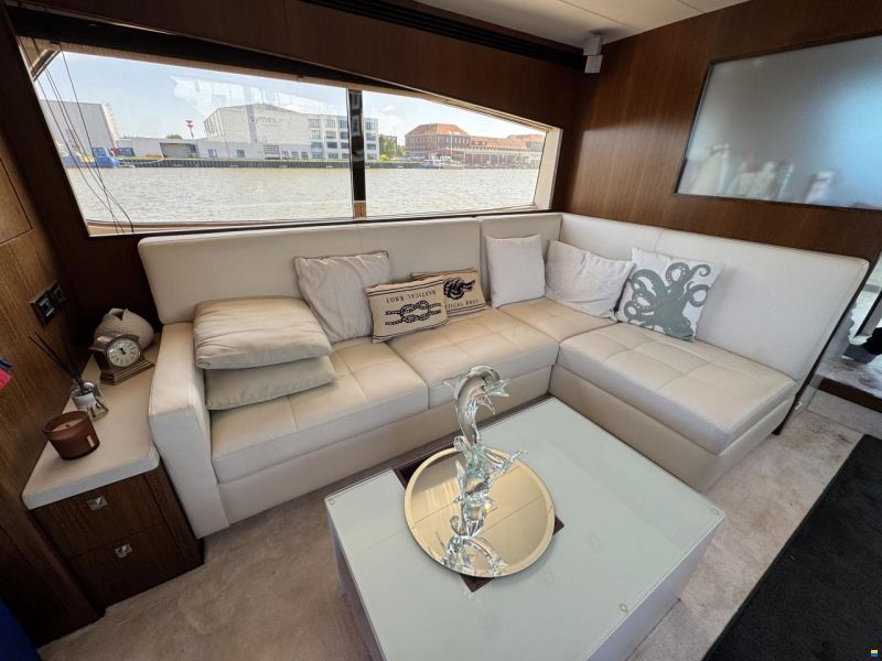 Elegance 64 Garage
