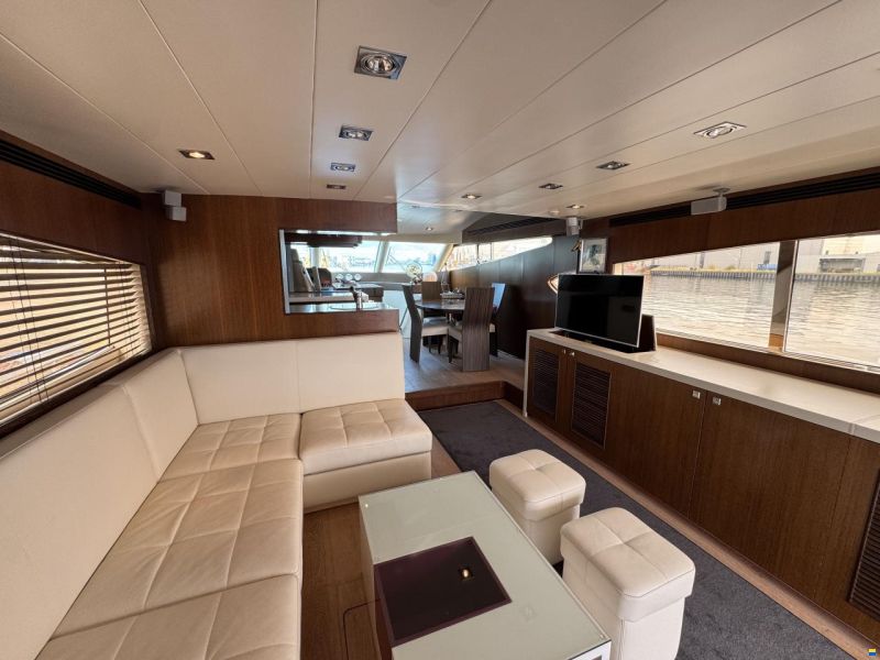 Elegance 64 Garage