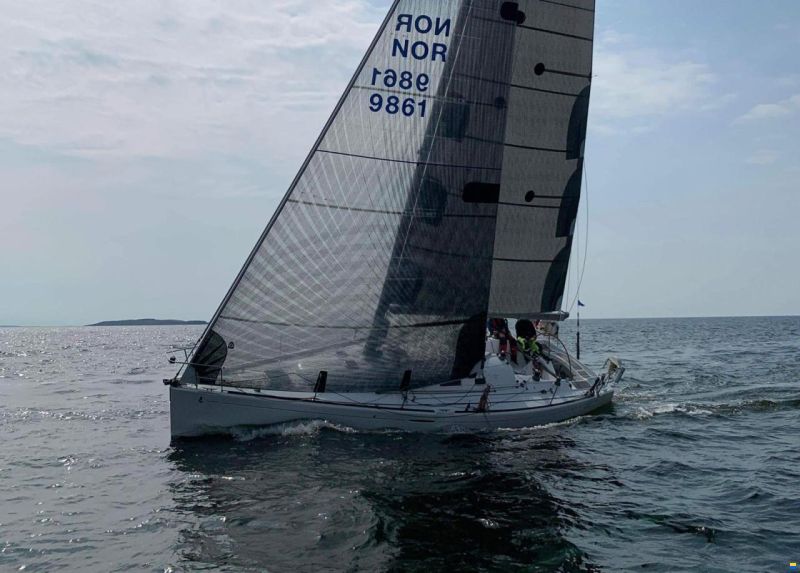 Beneteau First 40.7
