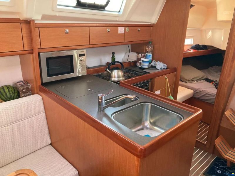 Bavaria Cruiser 37